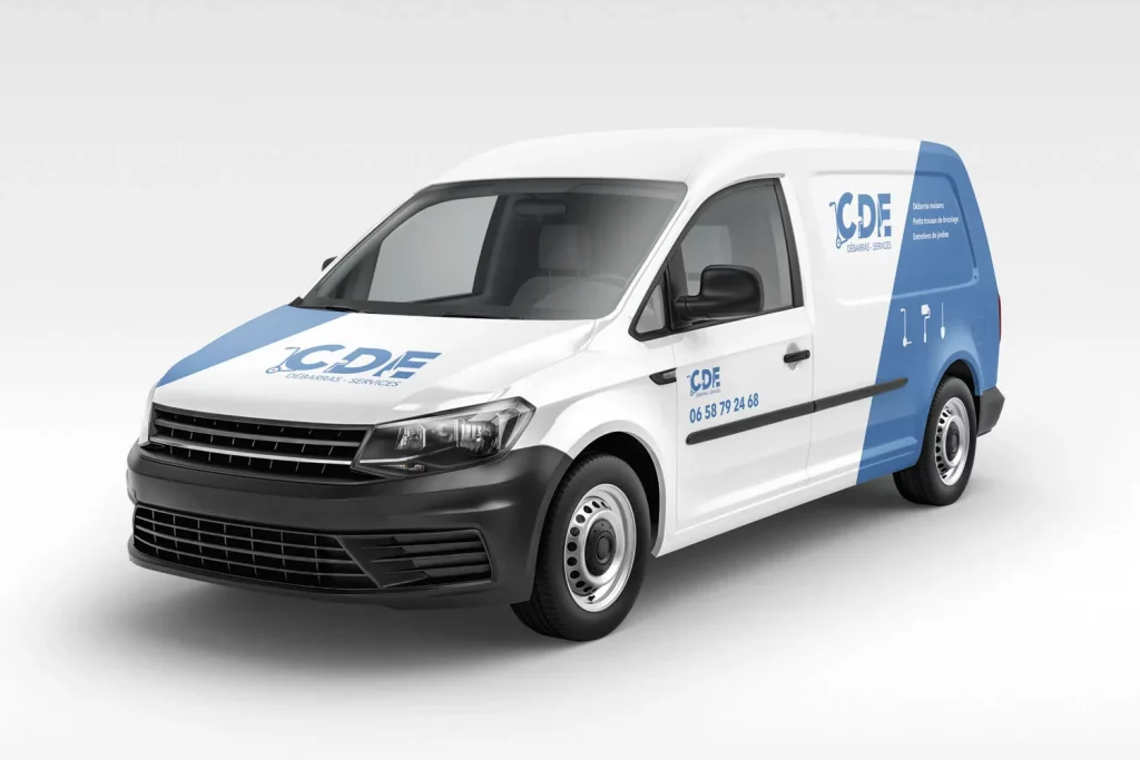 Logo CDE avec un marquage véhicule