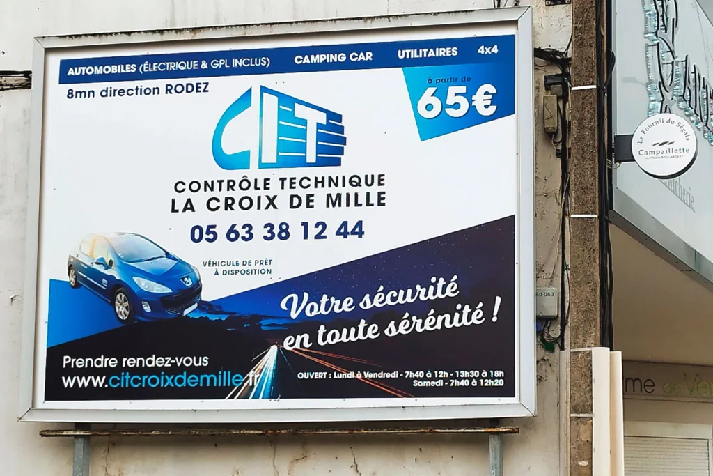 Logo CIT sur grande affiche