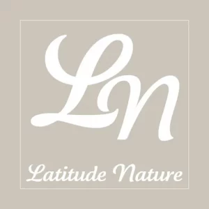 Réalisation d'une identité visuelle pour la gamme chic des bougies Latitude Nature | Andouque (81)