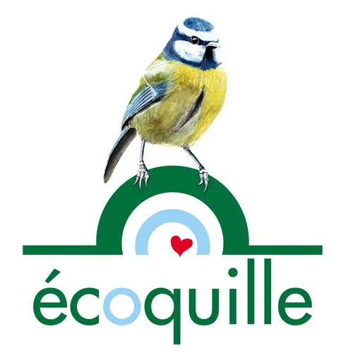 La mascotte willie la mésange perché sur le logo écoquille