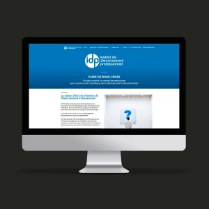 Écran d'ordinateur avec le site internet de l'IDP