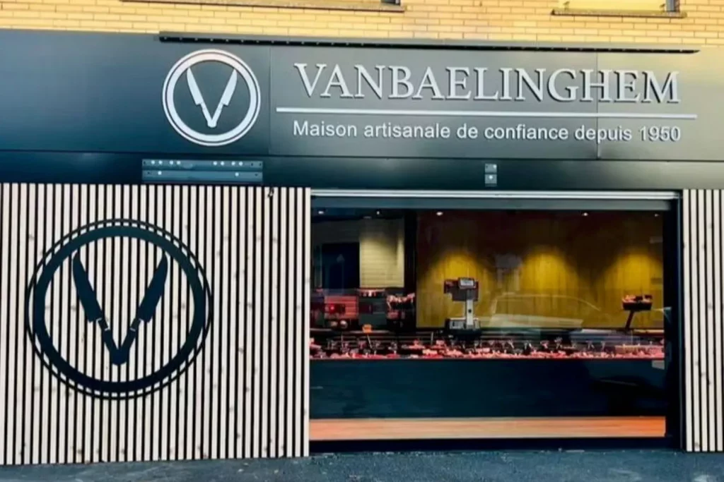 Logo Vanbaelinghem sur lettrage mural