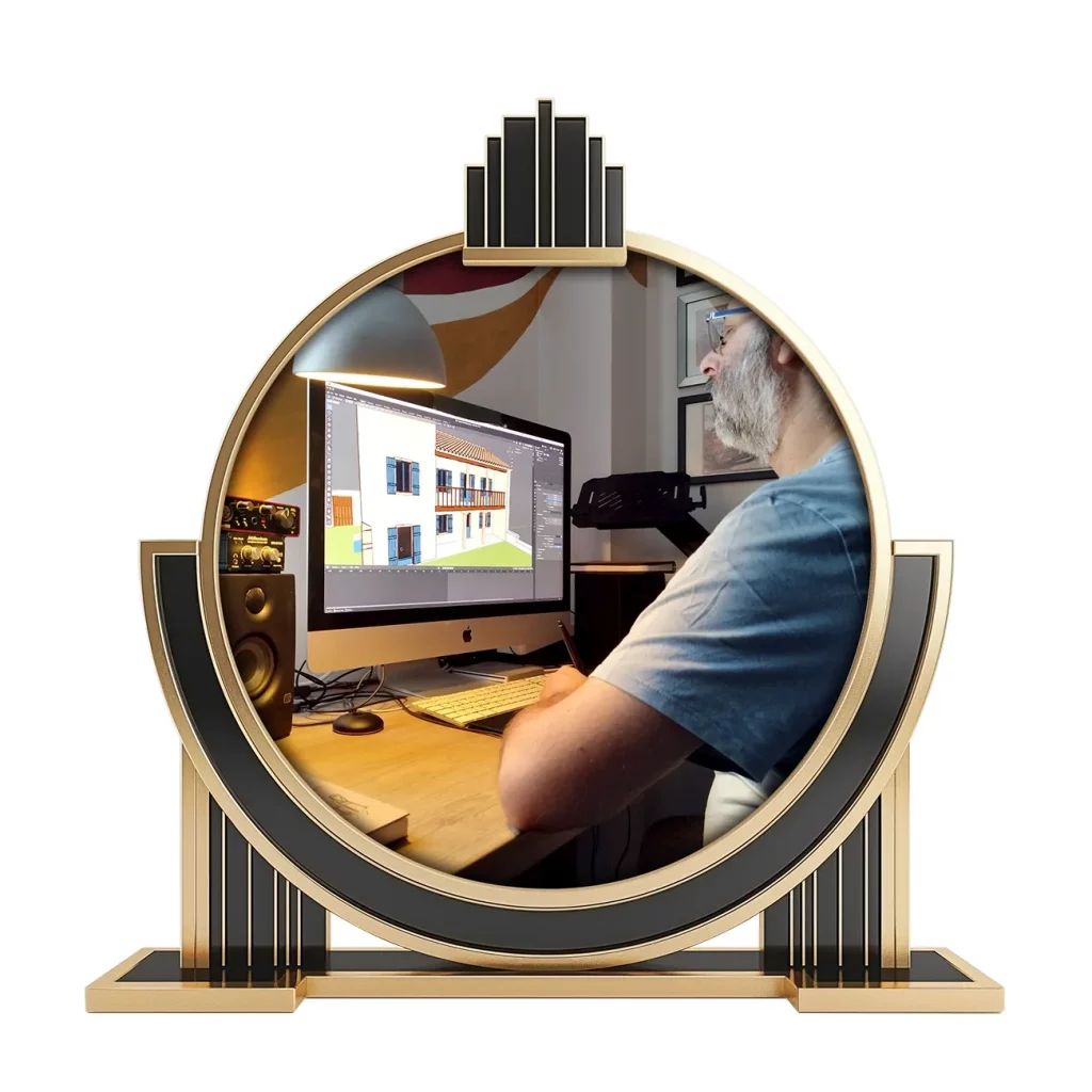 Visuel montrant le graphiste Cédric Cavenaïle en plein travail sur son bureau. L'image est présenté dans un cadre à la manière des décorations typiques des années 1920.